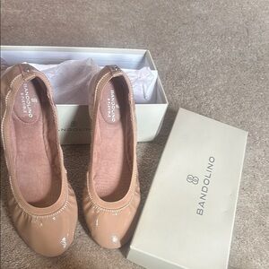 Bandolino Nude Flats